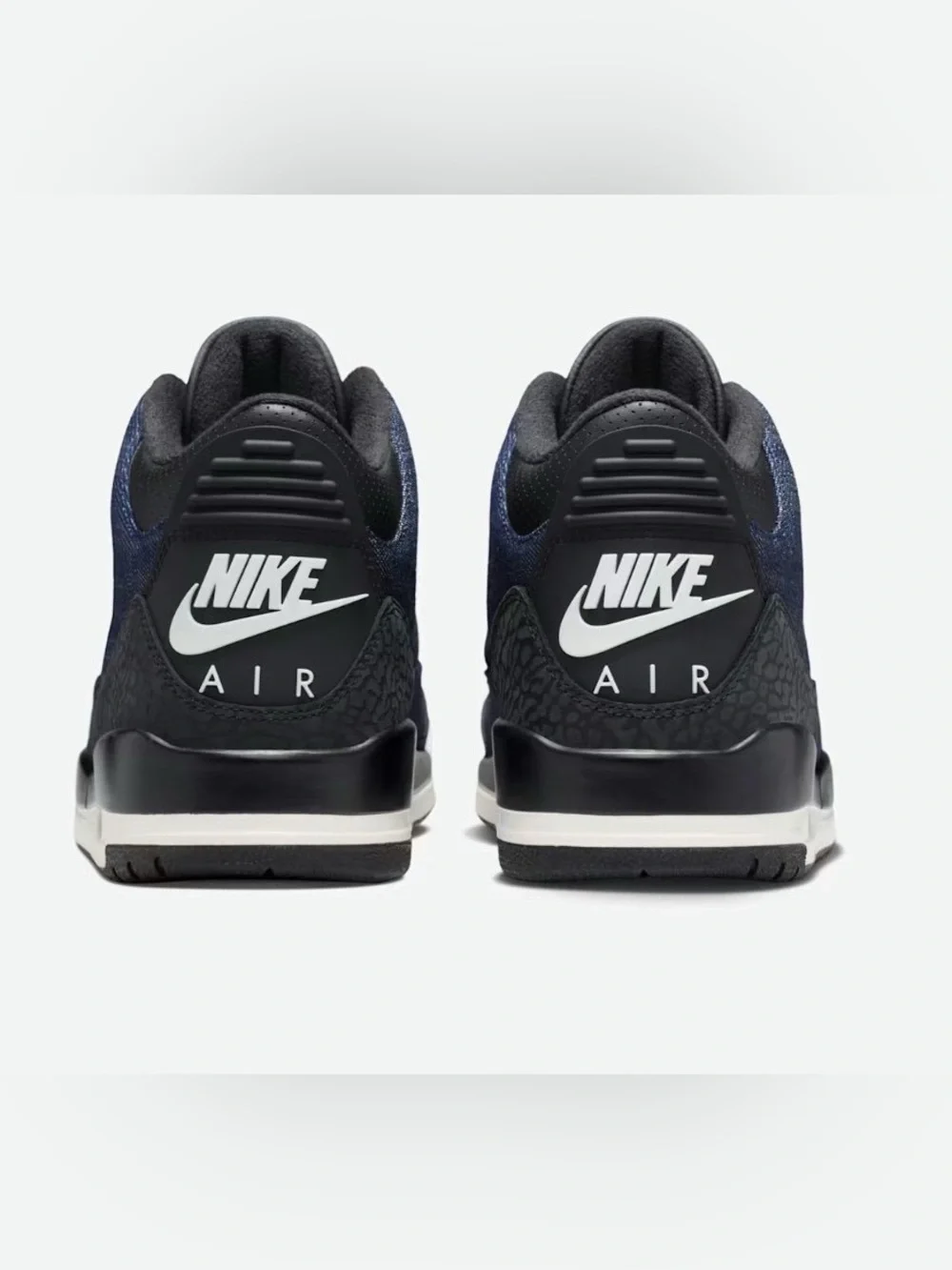 Air Jordan 3 x Levi’s  “Indigo & Gym Red” Size: 10.5
